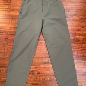 Lululemon Men’s warpstreme pull on pants size M-olive grey